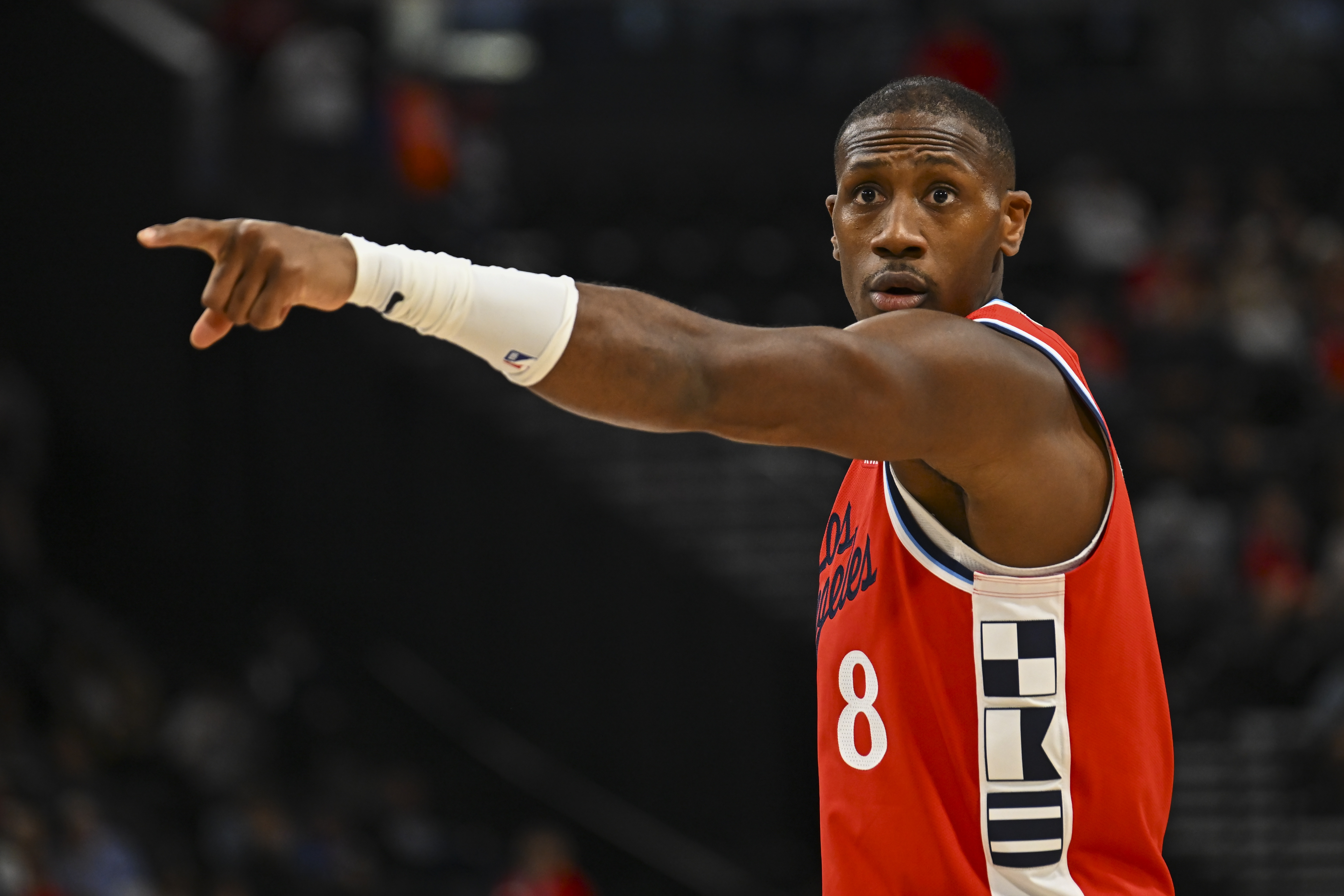 官方投注-伦纳德：邓恩只要上场就去对位对方最强的球员 让他们打得难受